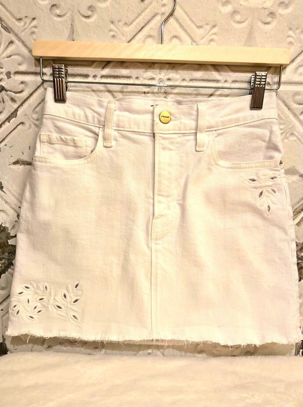 Frame Le Mini Foliage Denim White Eyelet Embroidered Skirt Size XS (24) Cottage
